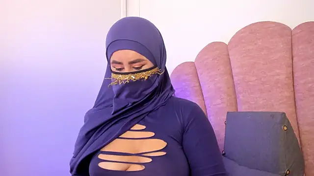 Snapshot of halabi_saha chatting on October 21, 10:03 am halabi saha online show from October 21, 10:03 am