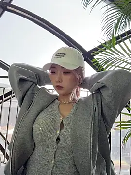 winter11 online show from March 20, 4:24 am