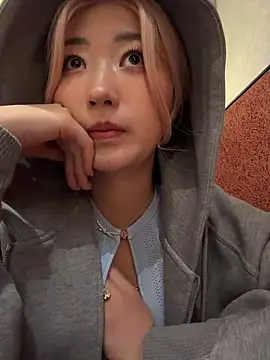 winter11 online show from January 15, 5:22 am