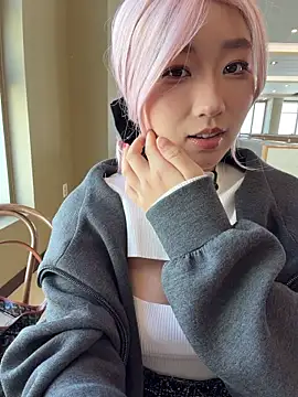 winter11 online show from March 8, 1:44 am