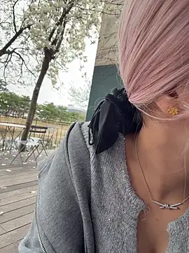 winter11 online show from April 9, 3:08 am