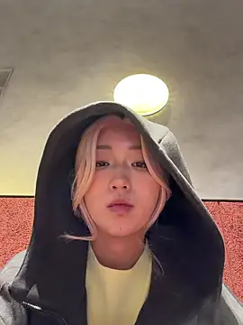 winter11 online show from November 13, 4:38 am