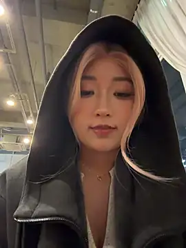 winter11 online show from November 29, 8:58 am