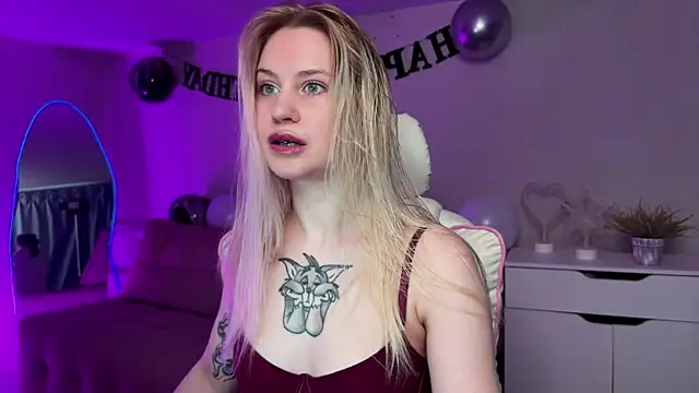Snapshot of Sofia_Kenwood chatting on June 10, 3:08 am Sofia Kenwood online show from June 10, 3:08 am