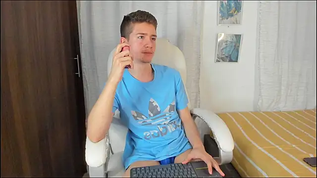 ThiagooJames online show from September 10, 11:26 pm