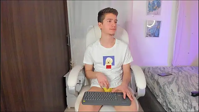 ThiagooJames online show from October 13, 2:13 am