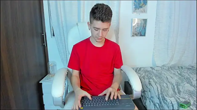ThiagooJames online show from September 24, 12:40 am
