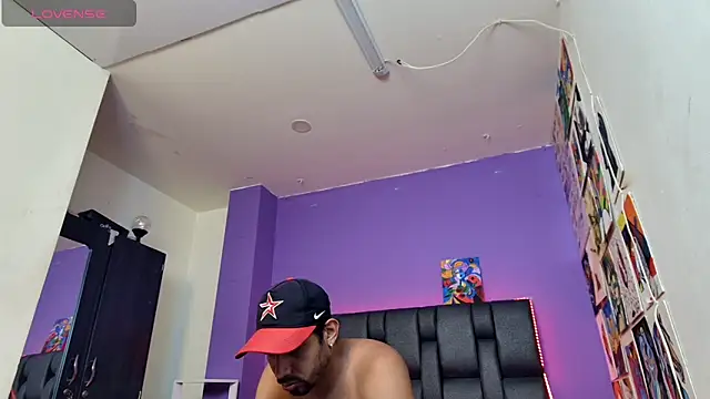 ashtoncooperr online show from November 13, 11:41 pm