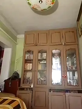 Rose60301 online show from December 4, 11:31 am