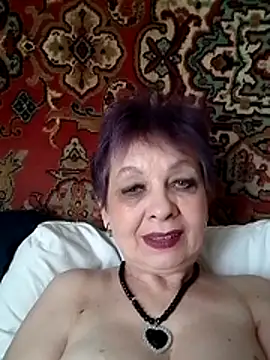 Rose60301 online show from July 4, 12:32 pm