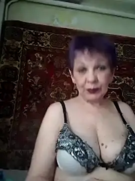 Rose60301 online show from July 1, 11:54 am