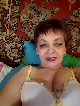 Snapshot of Rose60301 chatting on October 18, 6:21 pm Rose60301 online show from October 18, 6:21 pm