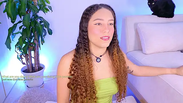 onlyemily  online show from May 21, 1:14 am