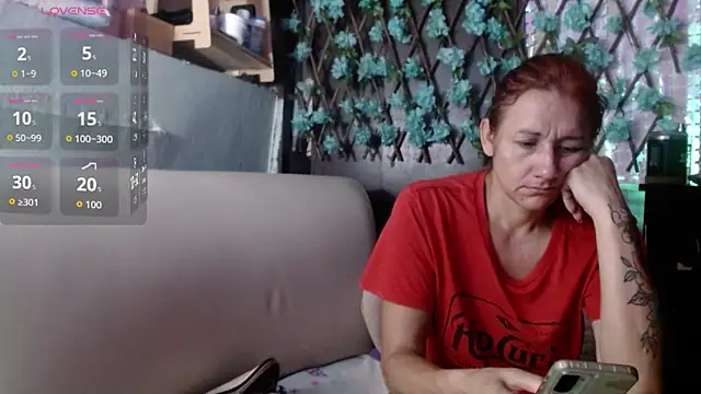 darling hott online show from March 17, 10:07 am