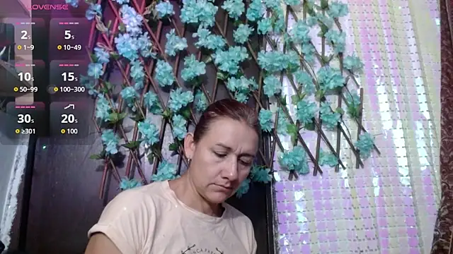 darling hott online show from October 24, 10:36 am