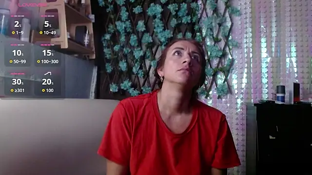 darling hott online show from February 22, 10:06 am