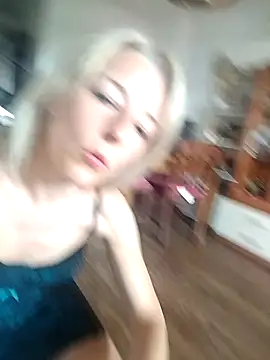 sexymoon81 online show from June 2, 1:00 pm
