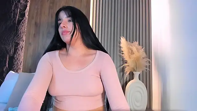 Snapshot of evelin_lopezz chatting on January 18, 2:15 am evelin lopezz online show from January 18, 2:15 am