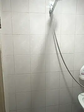 Snapshot of SongJinWoo007 chatting on October 1, 2:43 pm SongJinWoo007 online show from October 1, 2:43 pm