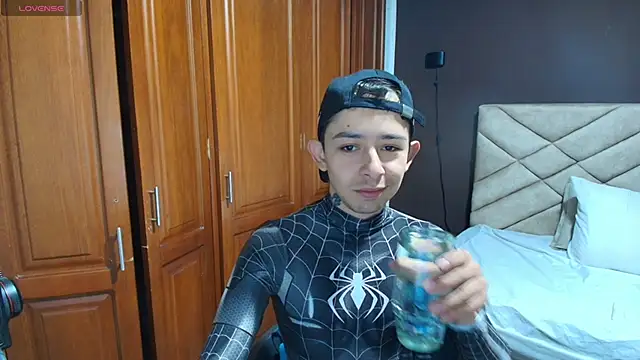 Aleecandrews online show from October 31, 7:32 pm