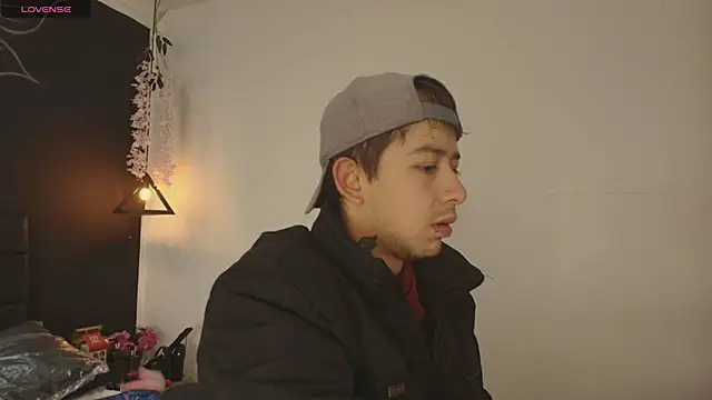 Aleecandrews online show from November 26, 12:16 pm