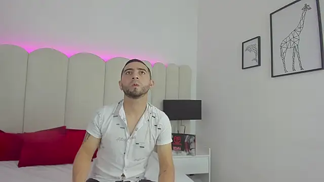 Lushian  online show from November 26, 3:23 pm