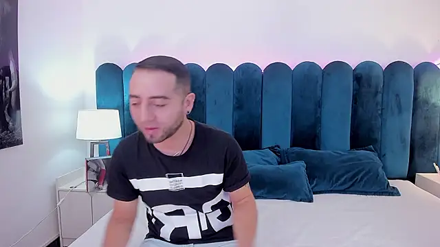 Lushian  online show from February 5, 3:30 pm