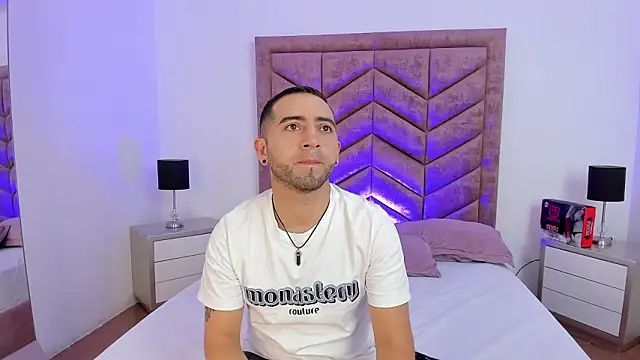 Lushian  online show from March 28, 4:08 pm