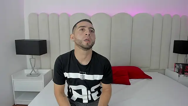 Lushian  online show from December 5, 2:37 pm