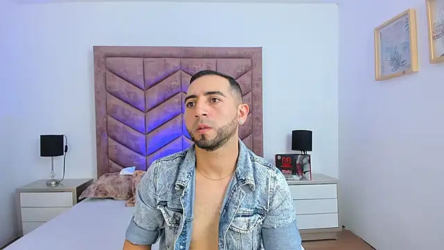 Lushian  online show from November 4, 1:26 pm