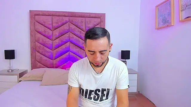 Lushian  online show from February 13, 3:23 pm