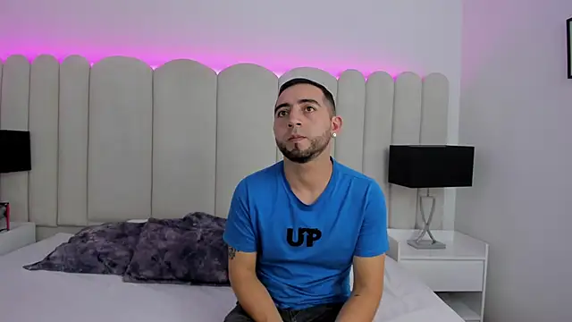 Lushian  online show from November 8, 10:02 pm