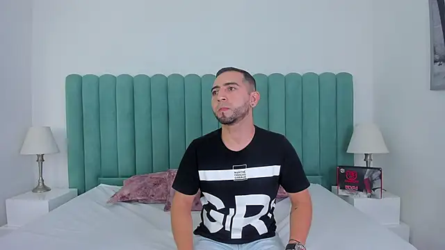 Lushian  online show from November 7, 2:43 pm