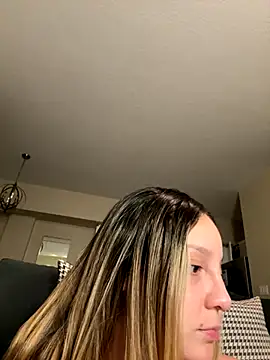 Snapshot of sweetgabriela chatting on November 22, 12:32 am sweetgabriela online show from November 22, 12:32 am