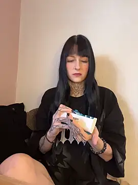 Seductively4 20 online show from April 22, 8:32 am