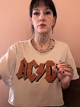 Seductively4 20 online show from April 28, 9:14 am