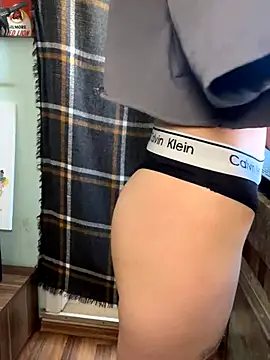 Seductively4 20 online show from September 23, 9:16 am