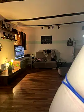 Seductively4 20 online show from November 16, 4:45 pm