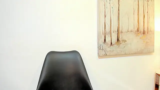 DanniaKross online show from October 14, 8:09 pm