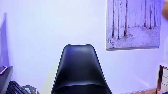 DanniaKross online show from October 20, 8:42 pm