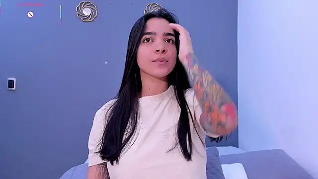 KamilaBetancourt online show from July 8, 11:33 am