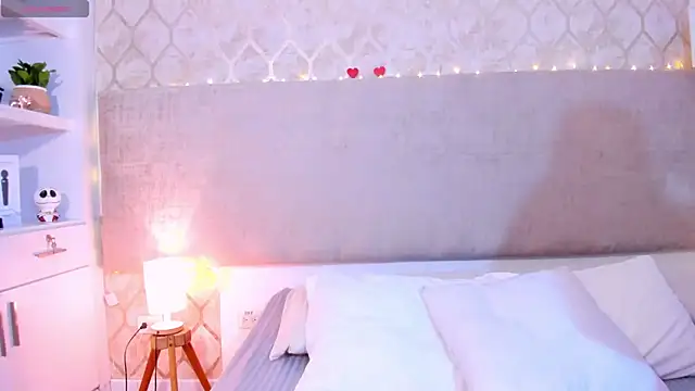 KamilaBetancourt online show from October 27, 12:39 pm