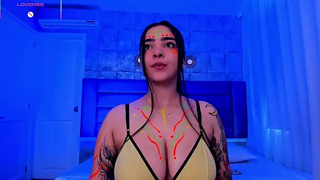 KamilaBetancourt online show from May 12, 2:01 pm