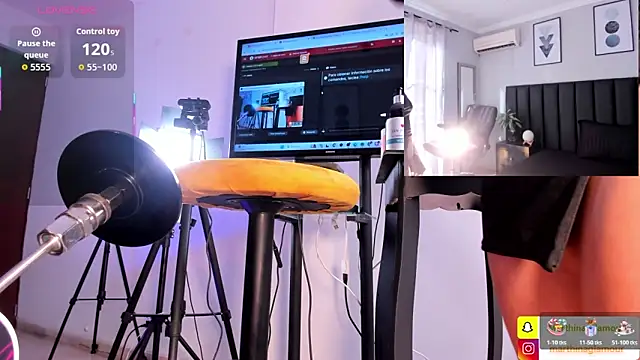 Marthina online show from December 18, 1:37 pm