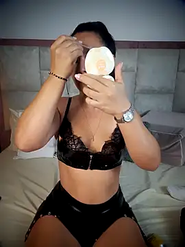 Snapshot of Marthina chatting on September 14, 1:11 pm Marthina online show from September 14, 1:11 pm