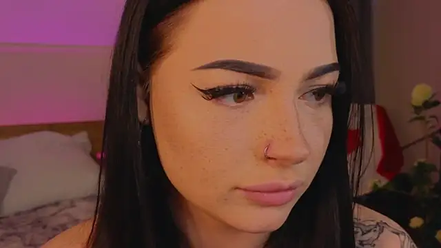 honey     bunny online show from April 15, 10:10 am