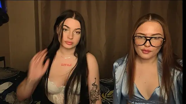 Snapshot of honey_____bunny chatting on November 9, 1:37 pm honey bunny online show from November 9, 1:37 pm