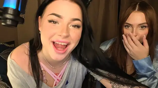 Snapshot of honey_____bunny chatting on November 1, 12:43 pm honey bunny online show from November 1, 12:43 pm