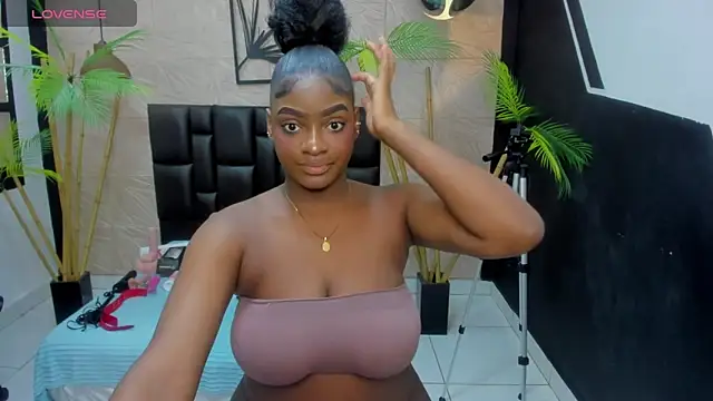 alana bonny online show from April 10, 12:45 pm