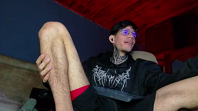 Snapshot of david_huge chatting on February 16, 4:55 am david huge online show from February 16, 4:55 am